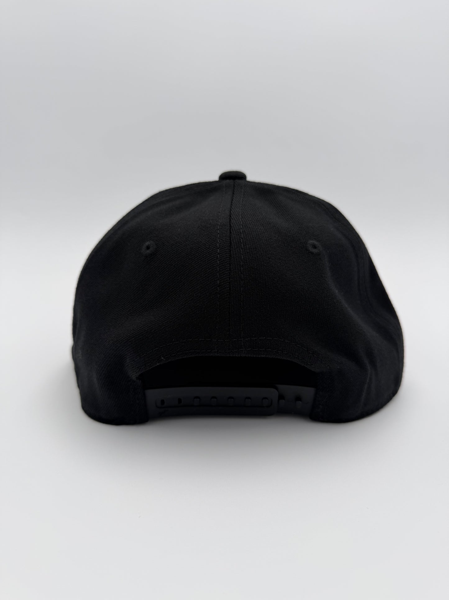 Icon Staple Snapback Flatbill