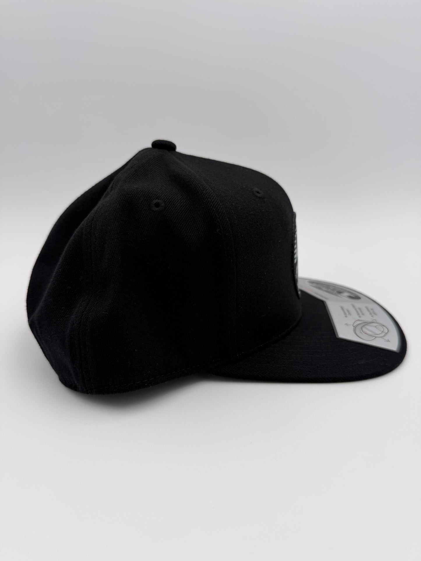 Icon Staple Snapback Flatbill